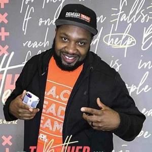 Meet your Posher, Remiah